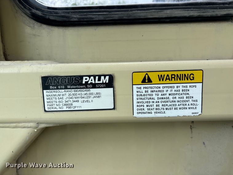 image for item EO4180 2001 Ingersoll Rand CM695D drilling rig