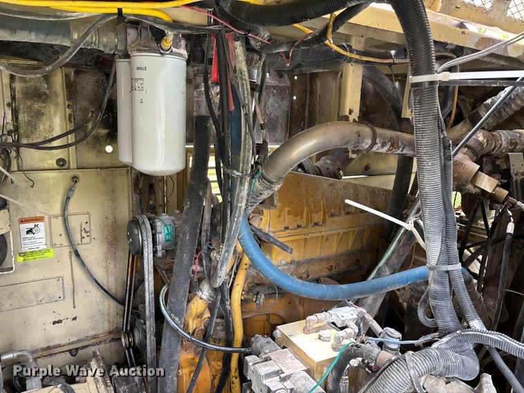 image for item EO4180 2001 Ingersoll Rand CM695D drilling rig