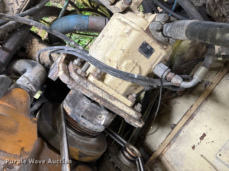 image for item EO4180 2001 Ingersoll Rand CM695D drilling rig