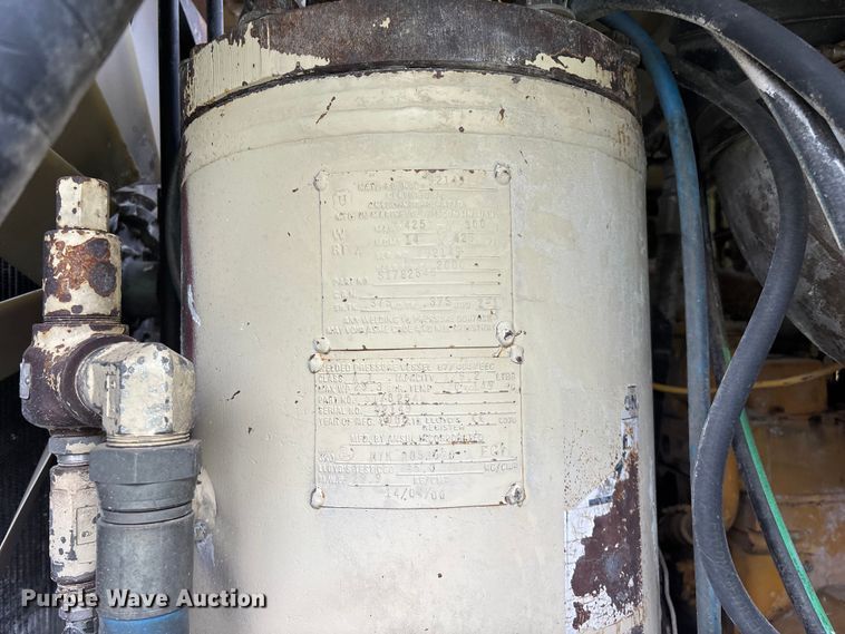 image for item EO4180 2001 Ingersoll Rand CM695D drilling rig