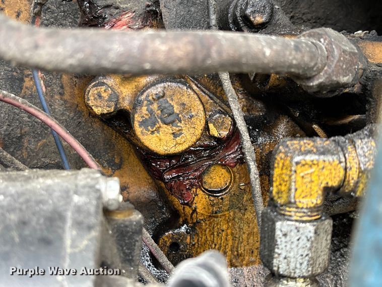 image for item EO4180 2001 Ingersoll Rand CM695D drilling rig