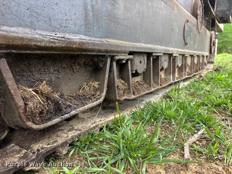 image for item EO4180 2001 Ingersoll Rand CM695D drilling rig