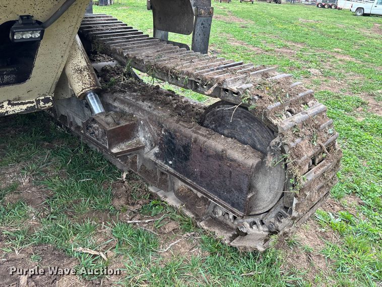 image for item EO4180 2001 Ingersoll Rand CM695D drilling rig