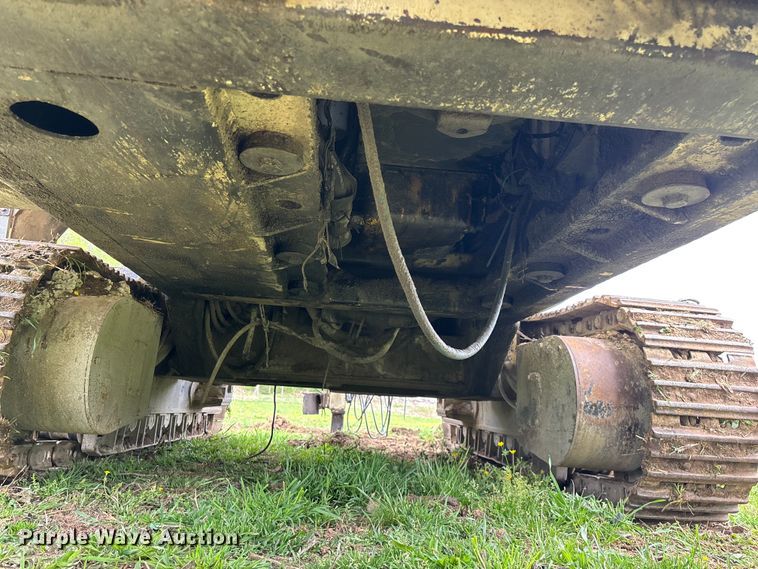 image for item EO4180 2001 Ingersoll Rand CM695D drilling rig