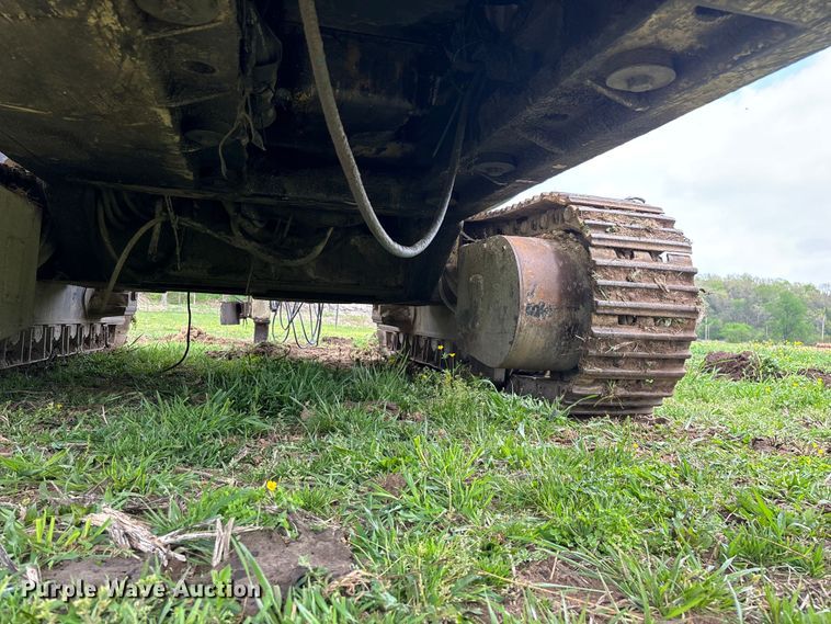 image for item EO4180 2001 Ingersoll Rand CM695D drilling rig