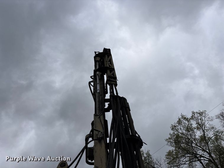 image for item EO4181 1997 Ingersoll Rand ECM690 drilling Rig