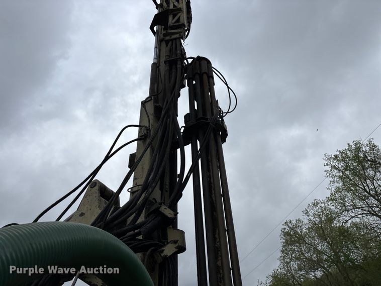 image for item EO4181 1997 Ingersoll Rand ECM690 drilling Rig