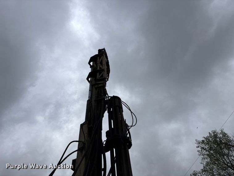 image for item EO4181 1997 Ingersoll Rand ECM690 drilling Rig