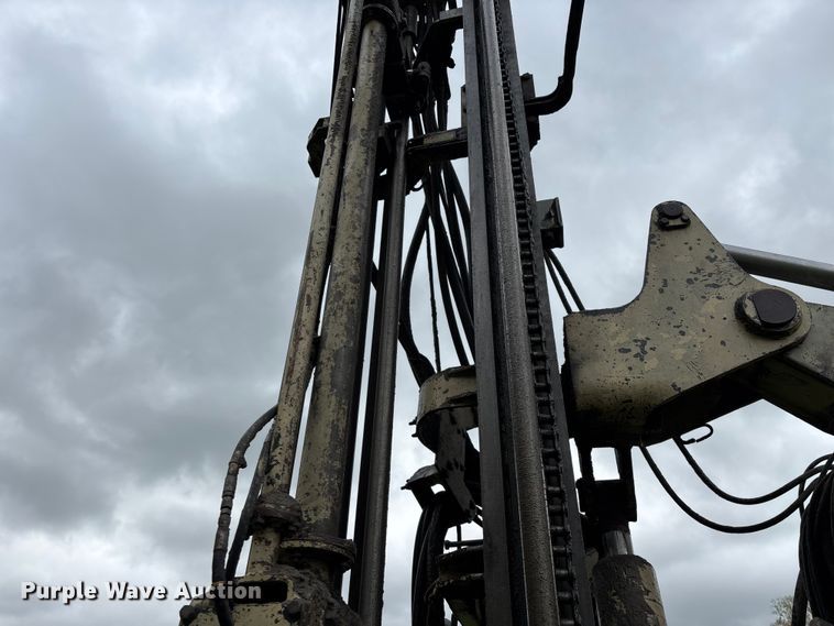 image for item EO4181 1997 Ingersoll Rand ECM690 drilling Rig