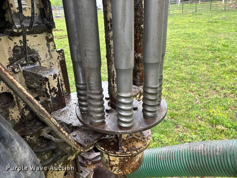 image for item EO4181 1997 Ingersoll Rand ECM690 drilling Rig