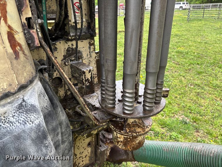 image for item EO4181 1997 Ingersoll Rand ECM690 drilling Rig