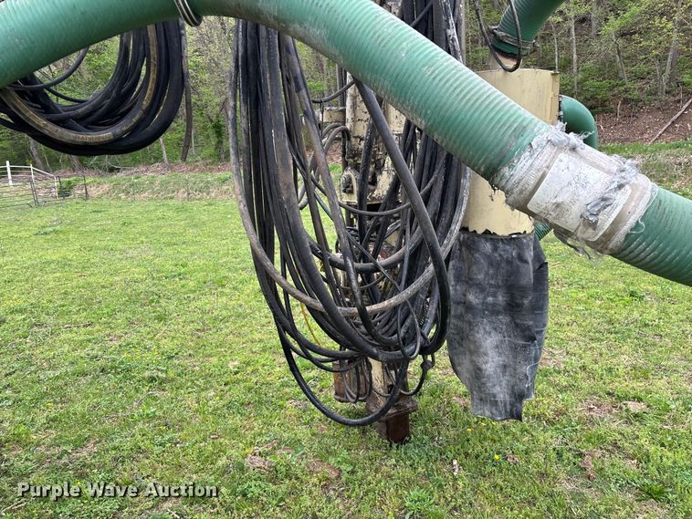 image for item EO4181 1997 Ingersoll Rand ECM690 drilling Rig