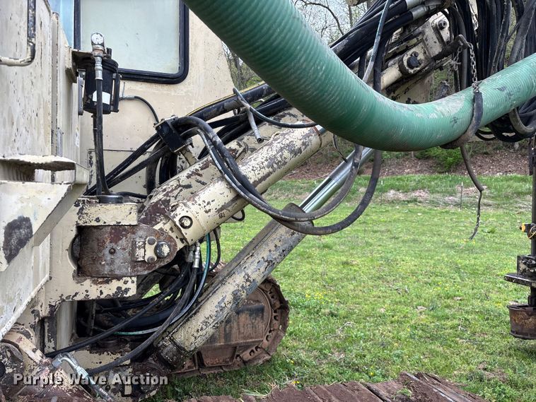 image for item EO4181 1997 Ingersoll Rand ECM690 drilling Rig