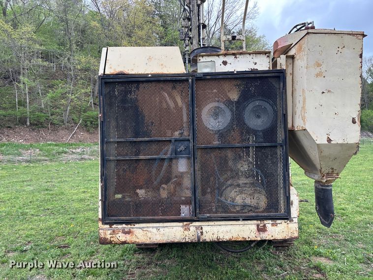 image for item EO4181 1997 Ingersoll Rand ECM690 drilling Rig