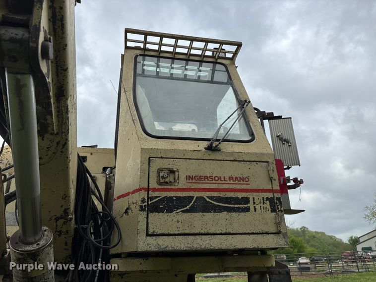 image for item EO4181 1997 Ingersoll Rand ECM690 drilling Rig