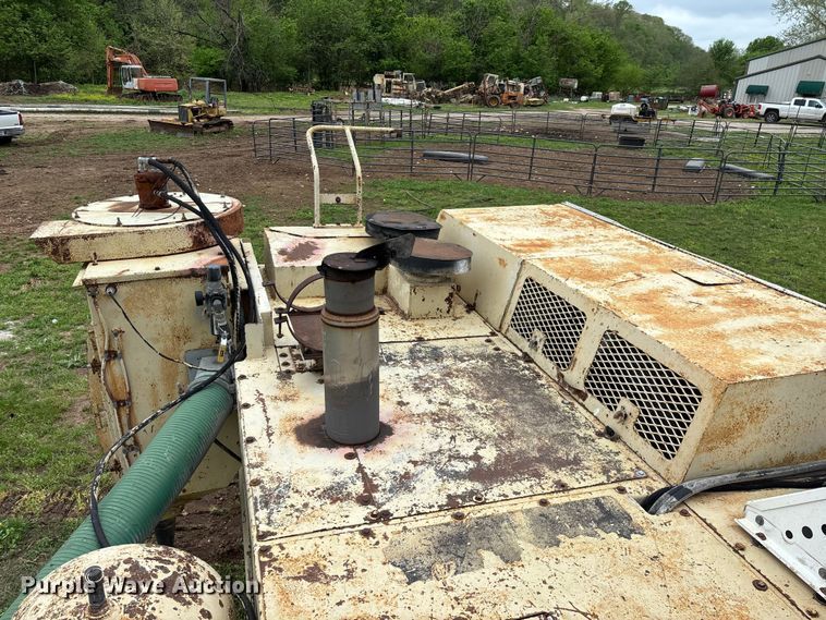 image for item EO4181 1997 Ingersoll Rand ECM690 drilling Rig