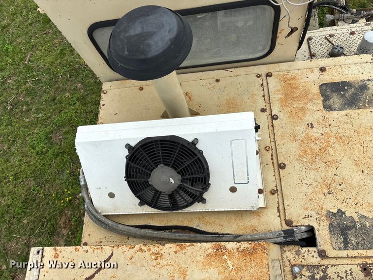 image for item EO4181 1997 Ingersoll Rand ECM690 drilling Rig