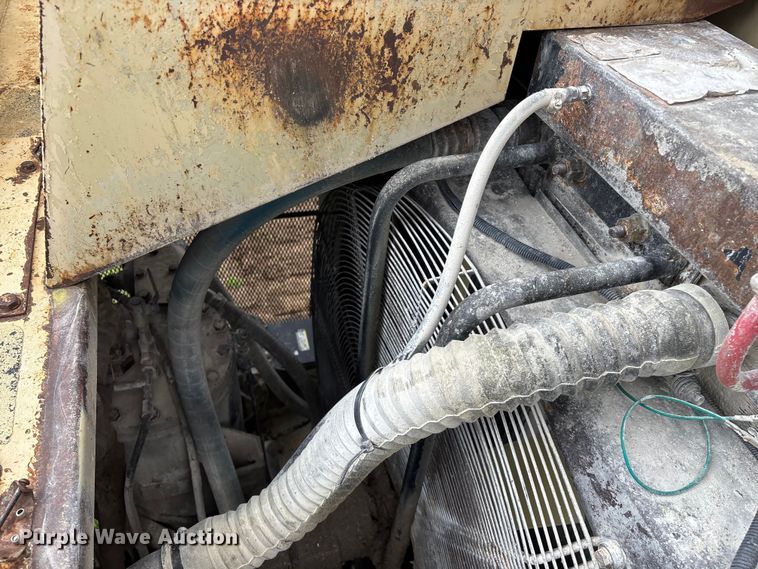 image for item EO4181 1997 Ingersoll Rand ECM690 drilling Rig