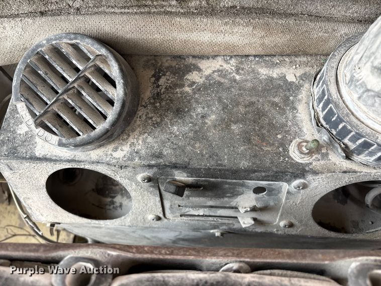 image for item EO4181 1997 Ingersoll Rand ECM690 drilling Rig