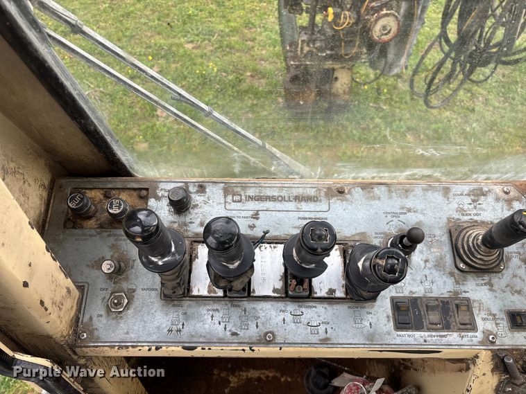 image for item EO4181 1997 Ingersoll Rand ECM690 drilling Rig