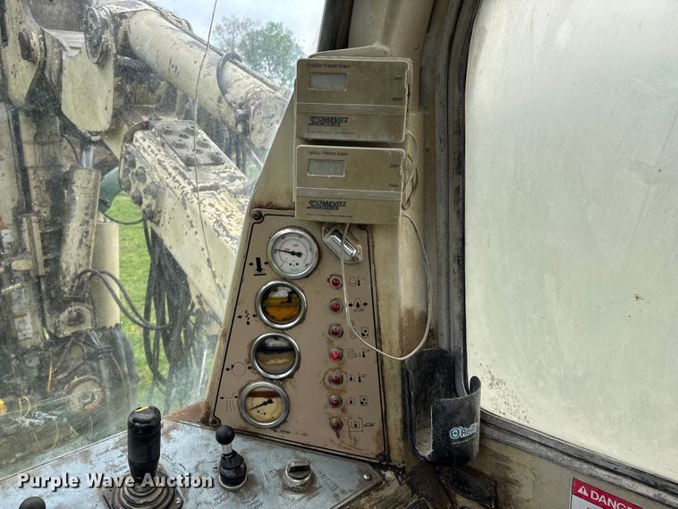 image for item EO4181 1997 Ingersoll Rand ECM690 drilling Rig