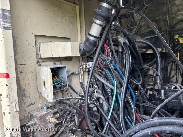 image for item EO4181 1997 Ingersoll Rand ECM690 drilling Rig