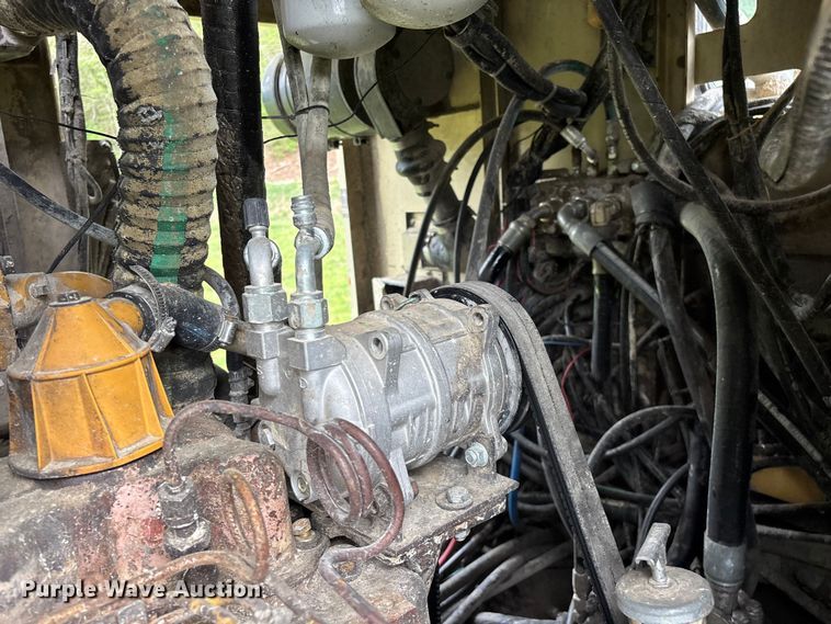 image for item EO4181 1997 Ingersoll Rand ECM690 drilling Rig