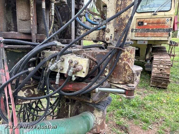 image for item EO4182 1996 Ingersoll Rand CM695D drilling rig