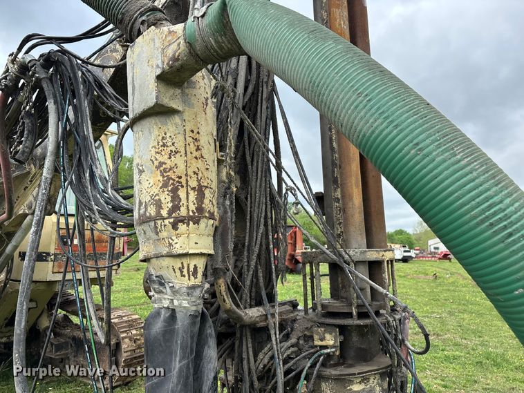 image for item EO4182 1996 Ingersoll Rand CM695D drilling rig