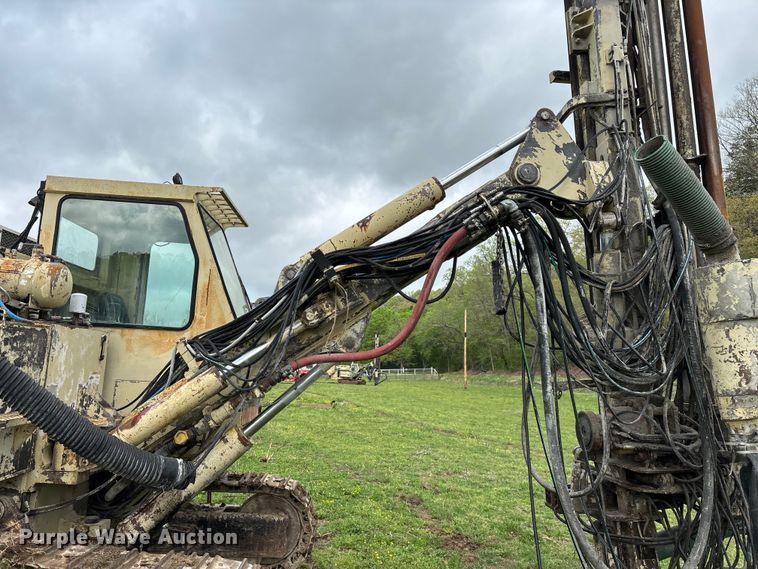 image for item EO4182 1996 Ingersoll Rand CM695D drilling rig