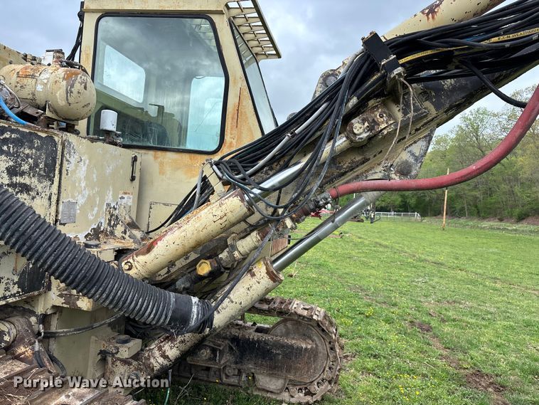 image for item EO4182 1996 Ingersoll Rand CM695D drilling rig