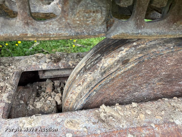 image for item EO4182 1996 Ingersoll Rand CM695D drilling rig