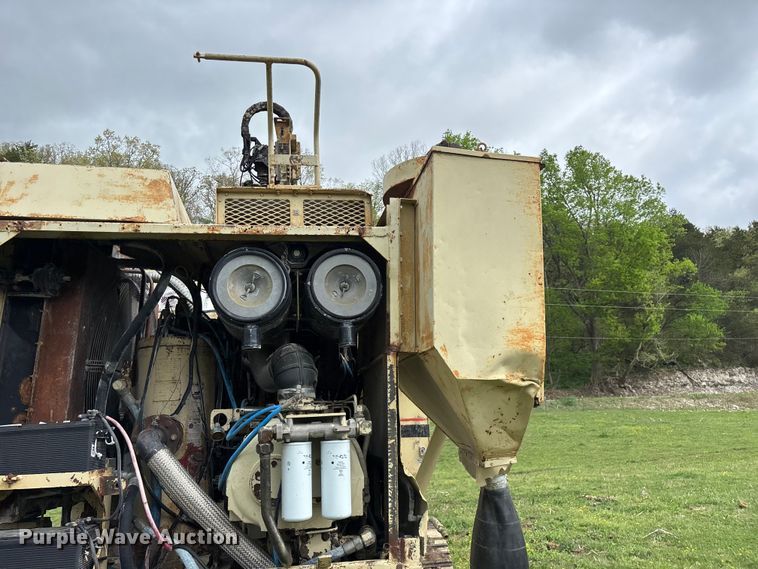 image for item EO4182 1996 Ingersoll Rand CM695D drilling rig