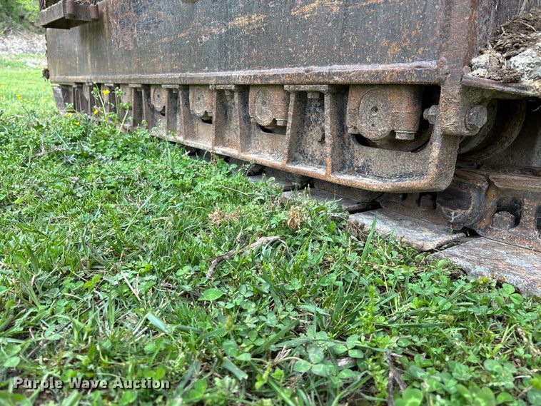 image for item EO4182 1996 Ingersoll Rand CM695D drilling rig