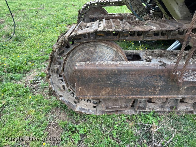 image for item EO4182 1996 Ingersoll Rand CM695D drilling rig