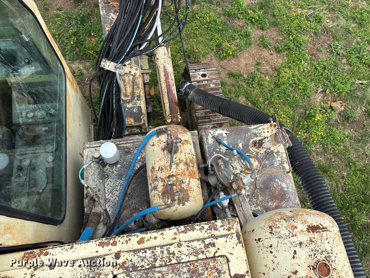 image for item EO4182 1996 Ingersoll Rand CM695D drilling rig