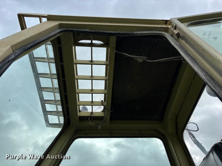 image for item EO4182 1996 Ingersoll Rand CM695D drilling rig