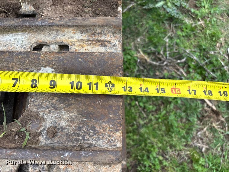 image for item EO4182 1996 Ingersoll Rand CM695D drilling rig