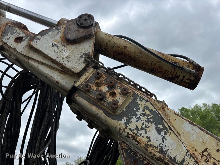 image for item EO4183 1990 Ingersoll Rand ECM690/YH100 drilling rig