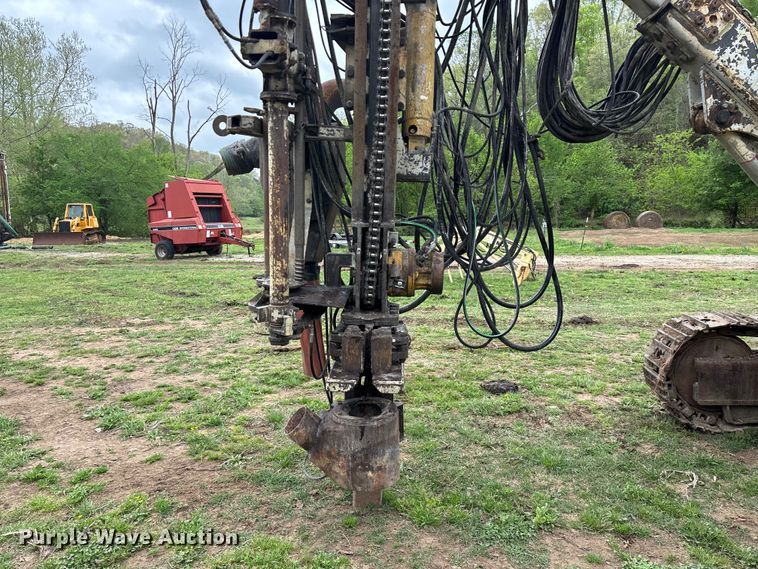 image for item EO4183 1990 Ingersoll Rand ECM690/YH100 drilling rig