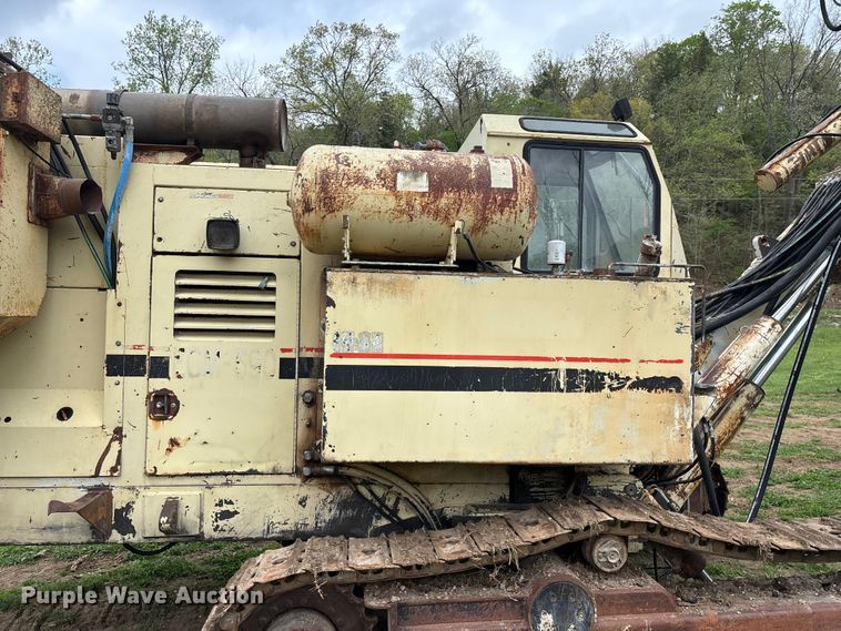 image for item EO4183 1990 Ingersoll Rand ECM690/YH100 drilling rig