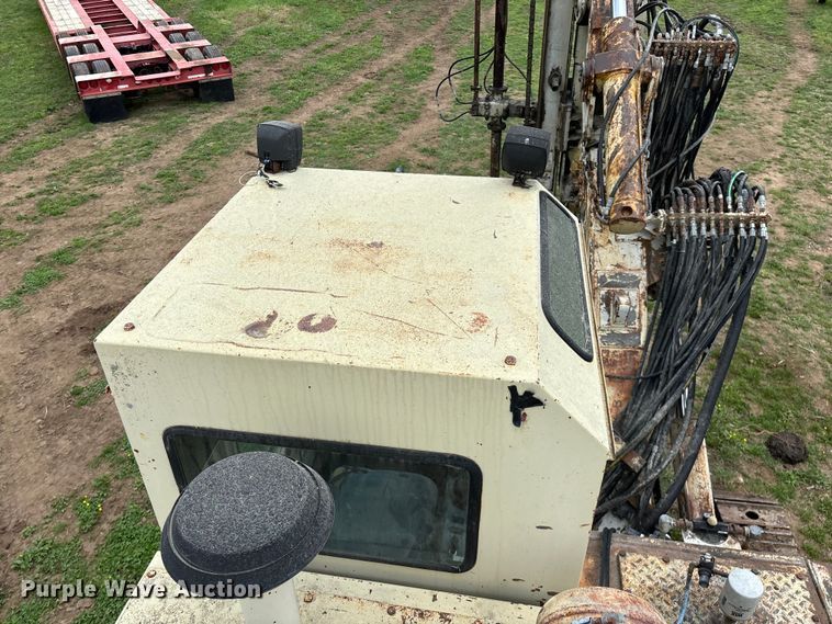 image for item EO4183 1990 Ingersoll Rand ECM690/YH100 drilling rig