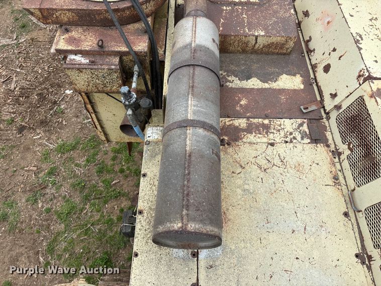 image for item EO4183 1990 Ingersoll Rand ECM690/YH100 drilling rig