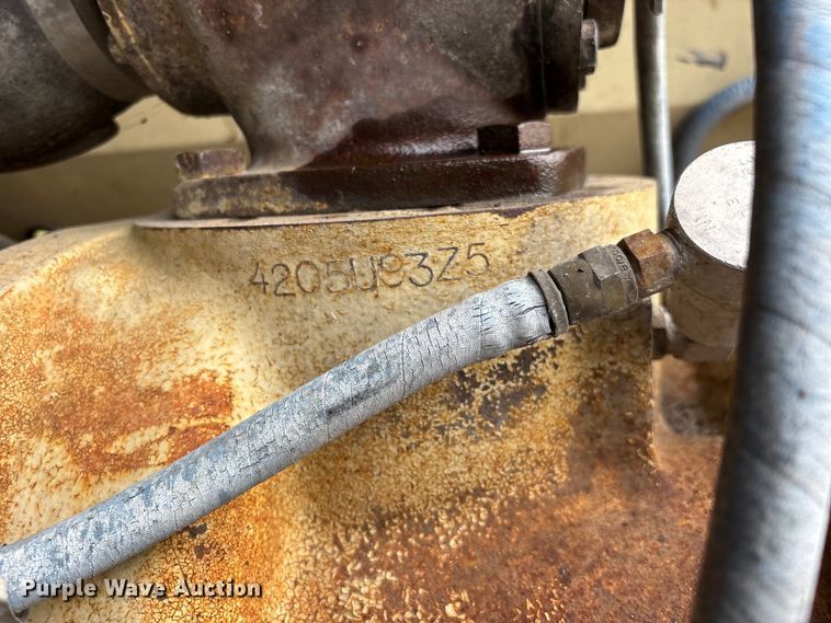 image for item EO4183 1990 Ingersoll Rand ECM690/YH100 drilling rig