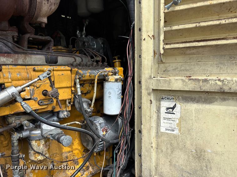 image for item EO4183 1990 Ingersoll Rand ECM690/YH100 drilling rig