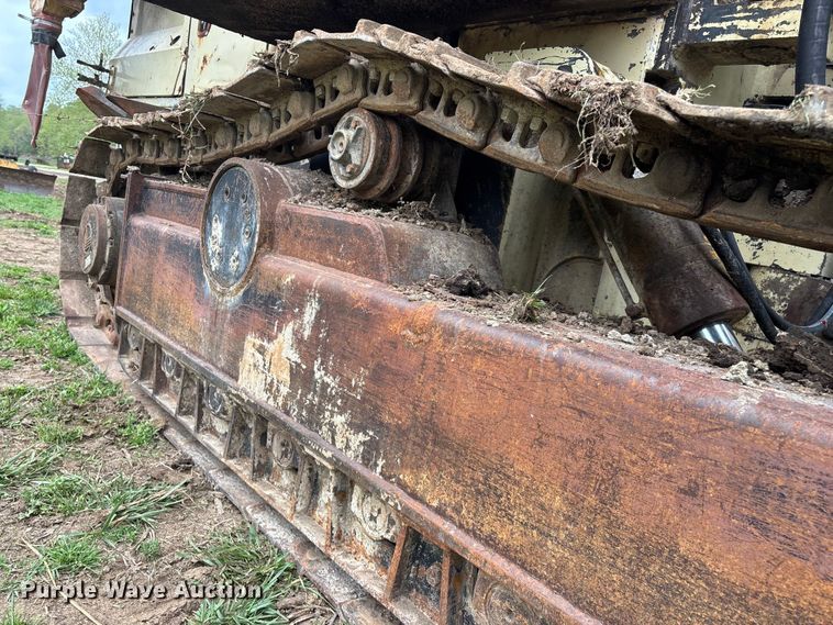 image for item EO4183 1990 Ingersoll Rand ECM690/YH100 drilling rig