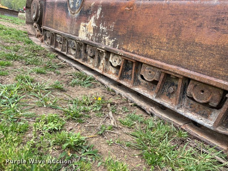 image for item EO4183 1990 Ingersoll Rand ECM690/YH100 drilling rig