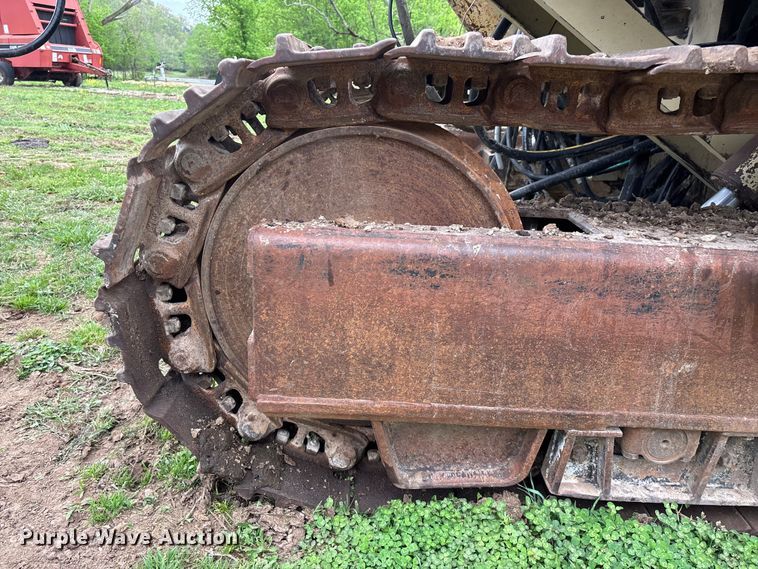 image for item EO4183 1990 Ingersoll Rand ECM690/YH100 drilling rig