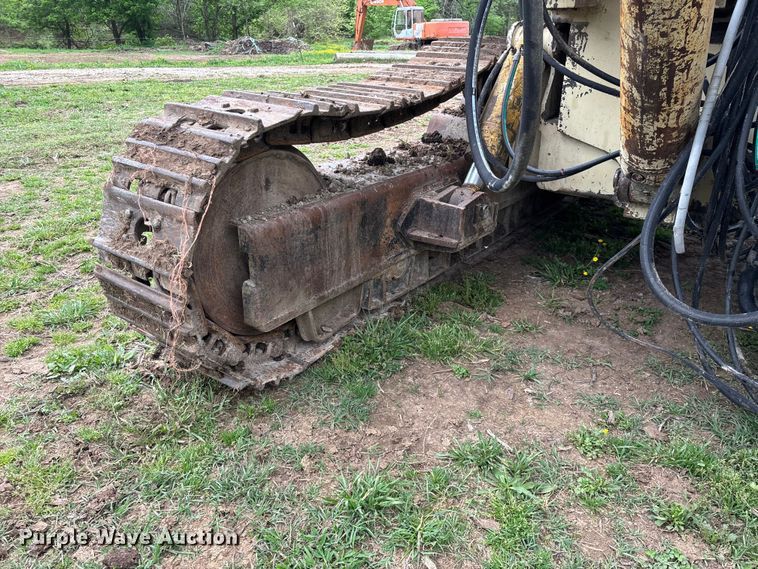 image for item EO4183 1990 Ingersoll Rand ECM690/YH100 drilling rig