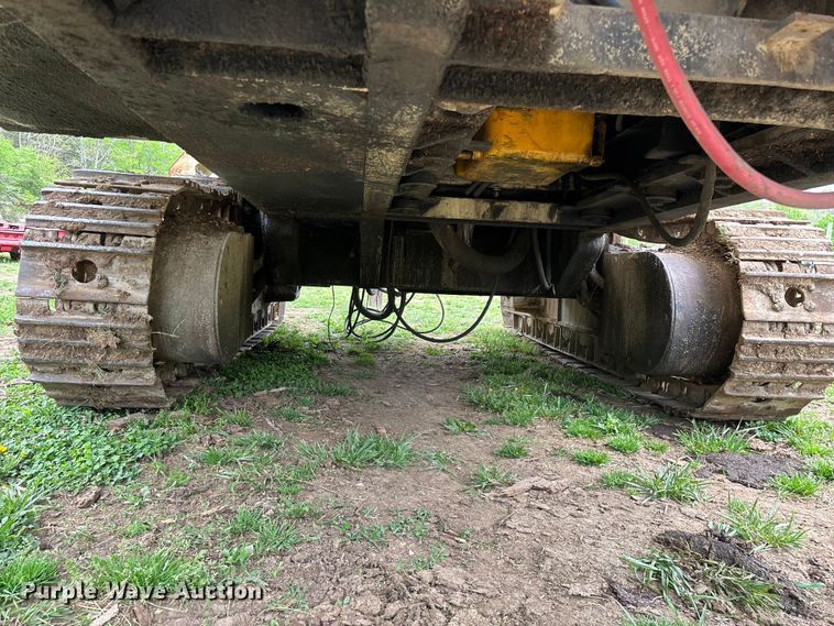 image for item EO4183 1990 Ingersoll Rand ECM690/YH100 drilling rig